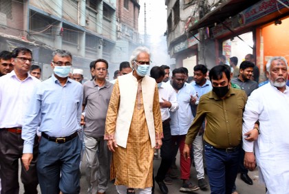 মশা নিধনে ৫৩ বছরে বিশেষজ্ঞের মতামত নেয়া হয়নি : স্থানীয় সরকার উপদেষ্টা