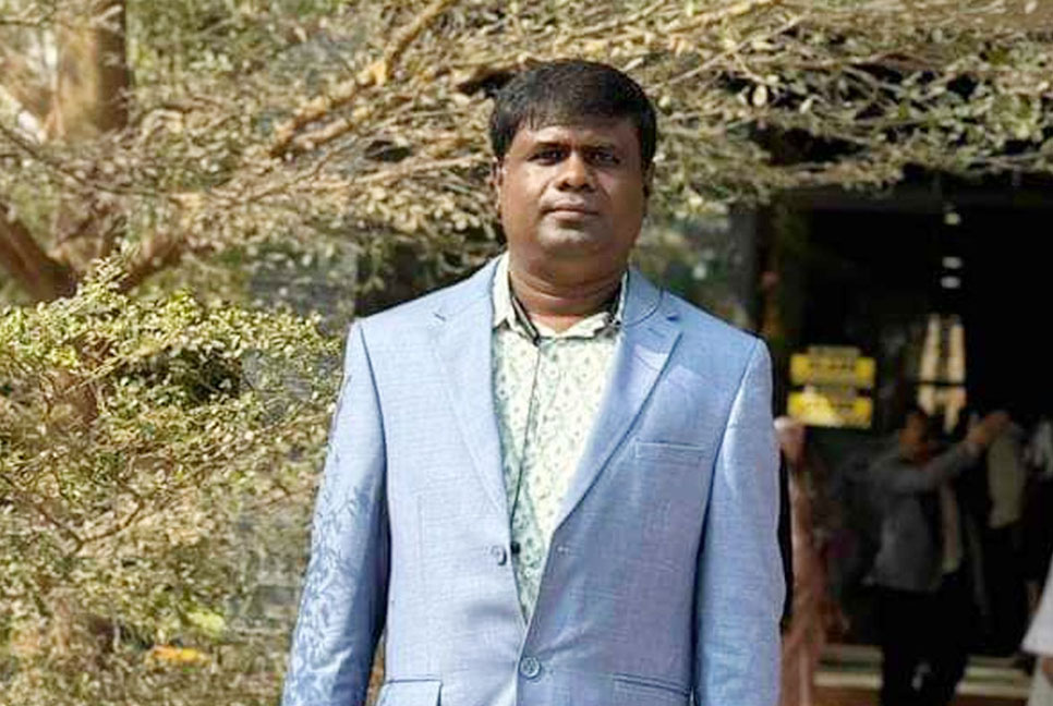আন্দোলনের বিপক্ষে সক্রিয় অবস্থান, জবি শিক্ষক সেকেন্দার বহিষ্কার