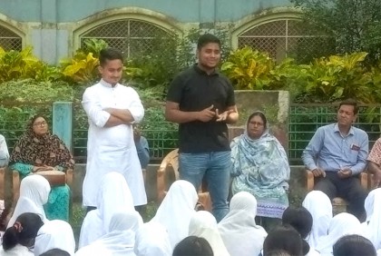 ভোটের বয়স ১৫ বছর করা উচিত: হাসনাত আব্দুল্লাহ