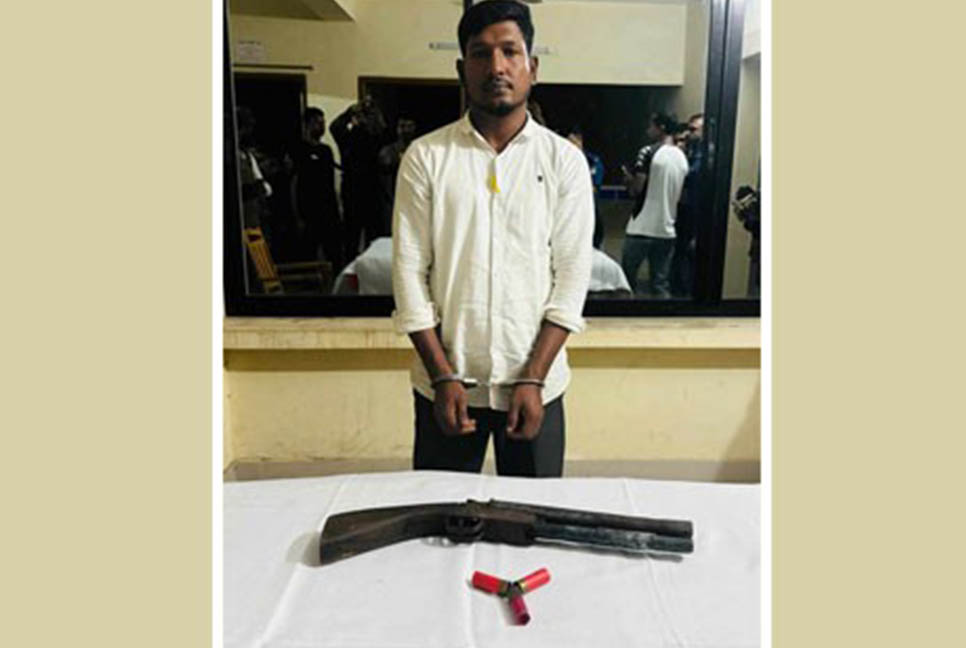 লুট হওয়া গুলি ও অস্ত্রসহ একজন গ্রেফতার