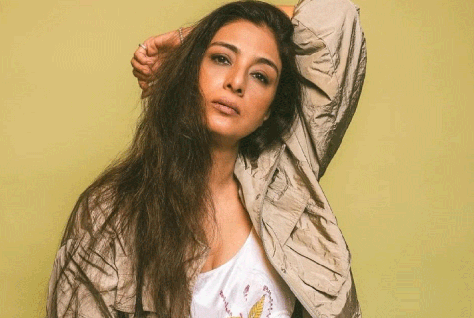 ৫৪ বছরেও যে কারণে বিয়ে করেননি টাবু