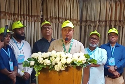 কৃষক বাঁচলে দেশ বাঁচবে: মোশারফ হোসেন

