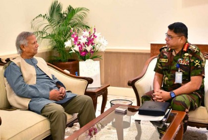 প্রধান উপদেষ্টার সঙ্গে সেনাপ্রধানের সাক্ষাৎ


