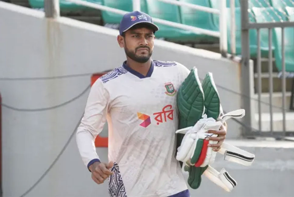 সিরিজ জয়ের লক্ষ্যে ব্যাটিংয়ে বাংলাদেশ, মাইলফলক মিরাজের