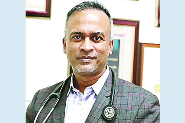 নিউইয়র্কে ডা. ফেরদৌসের কাণ্ড বাতিল লাইসেন্স