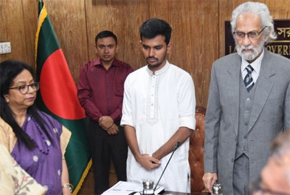 জনগণকে মুখ্য রেখে কার্যক্রম পরিচালনার আহ্বান উপদেষ্টা আসিফের