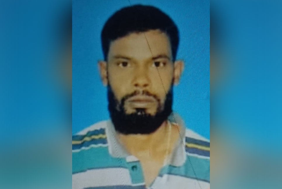 নারায়ণগঞ্জে ভবনের ছাদ থেকে পড়ে শ্রমিকের মৃত্যু
