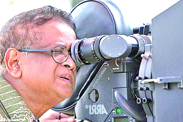 যেভাবে প্রথম সিনেমা আগুনের পরশমণি