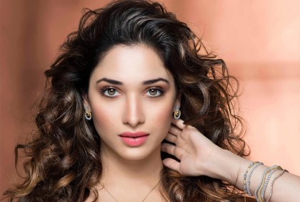 ‘তুমি আমার বোনের মতো’ বলে তামান্নাকে প্রত্যাখ্যান, কে সেই ছেলে?