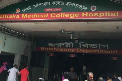 রামপুরায় বাউন্ডারির দেওয়াল ধসে চাপা পড়ে শিশুর মৃত্যু

