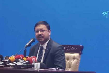 আসিফ নজরুলকে হেনস্তার ঘটনায় দুজনের বিরুদ্ধে ব্যবস্থা 

