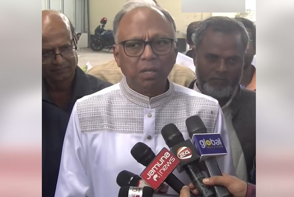 এখন লড়তে হবে ফ্যাসিবাদের প্রেতাত্মাদের বিরুদ্ধে : মাহমুদুর রহমান

