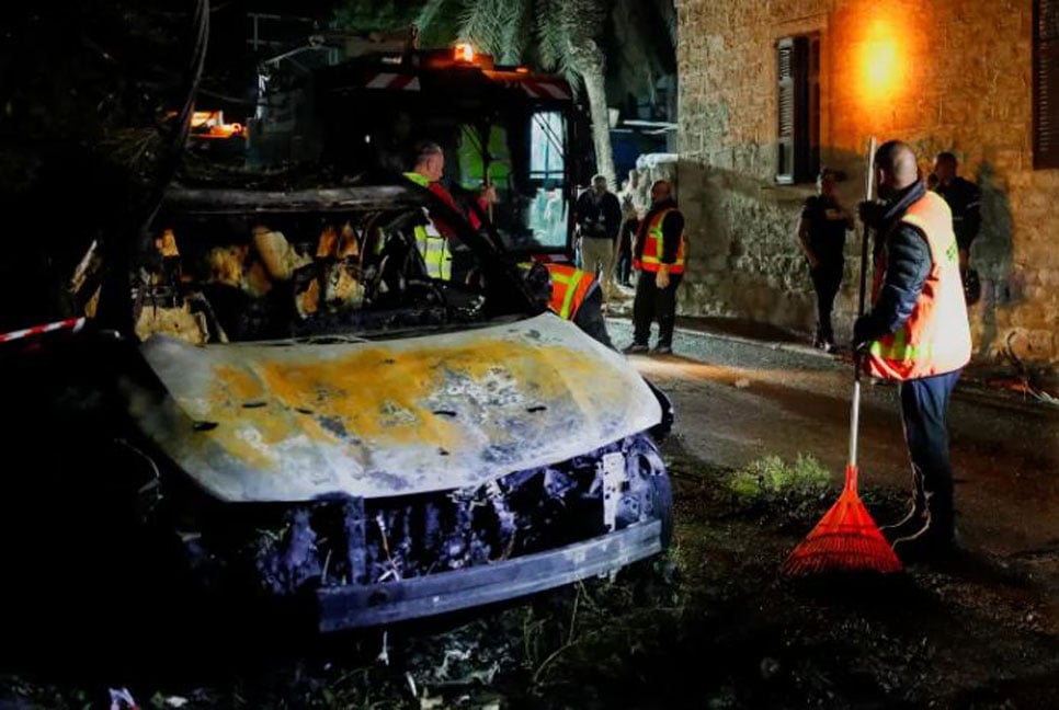 ইসরায়েলের পাঁচ সামরিক ঘাঁটিতে হিজবুল্লাহর রকেট হামলা