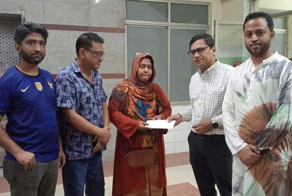 র‍্যাবের হাতে নির্যাতনের শিকার ব্লগার ইভানের পাশে ‘আমরা বিএনপি পরিবার’
