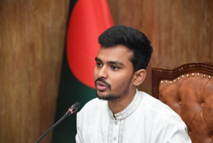 জোড়াতালি দিয়ে চলছে বিসিবি : ক্রীড়া উপদেষ্টা