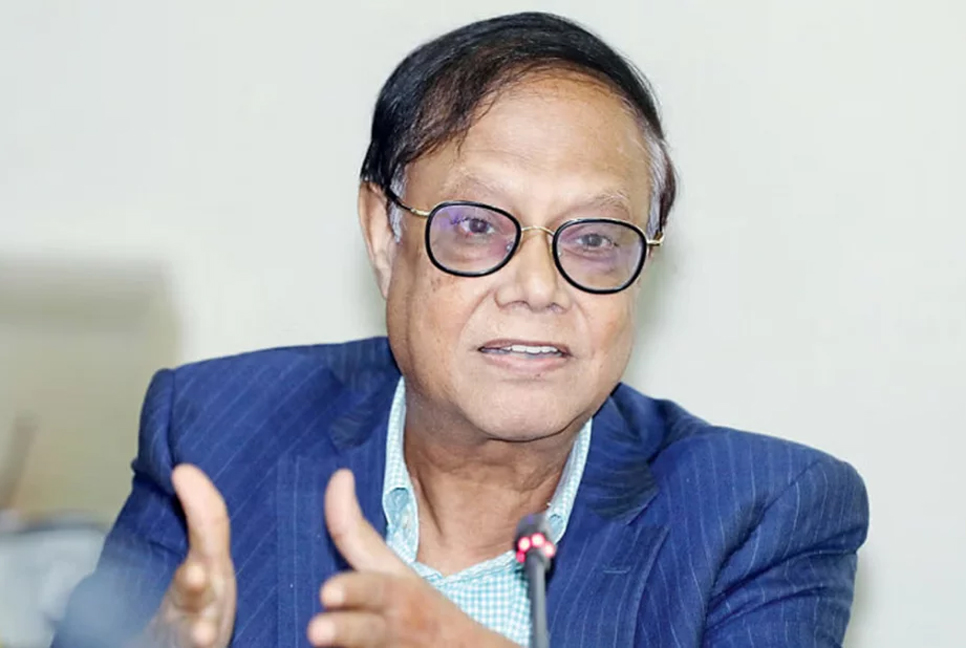 কেন্দ্রীয় ব্যাংক সবার আগে গ্রাহকদের স্বার্থ দেখবে : গভর্নর

