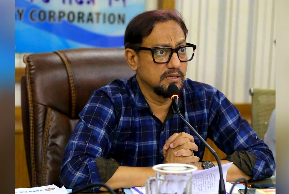 শিক্ষকদের দলাদলি করা উচিত নয়: মেয়র শাহাদাত