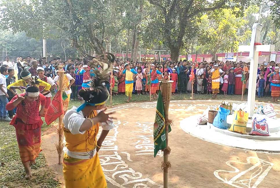 শেরপুরে গারো সম্প্রদায়ের জমজমাট ‘ওয়ানগালা’ উৎসব