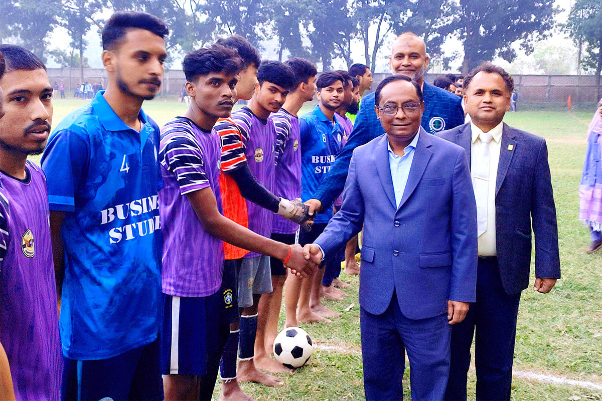 হাবিপ্রবিতে ফুটবল টুর্নামেন্টের উদ্বোধন