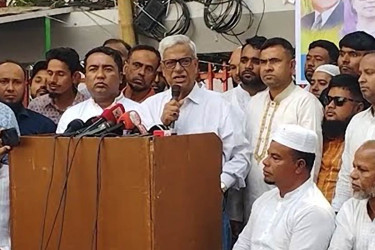 দ্রুত নির্বাচনের ব্যবস্থা করতে অন্তর্বর্তী সরকারকে আহ্বান ফারুকের