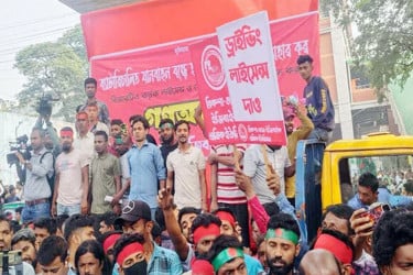 অটোরিকশা চালকদের কর্মসূচি স্থগিত, ডিএমপির সঙ্গে বৈঠক কাল