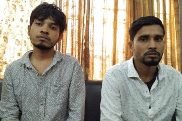ইবিতে হাতেনাতে দুই চোরকে ধরে পুলিশে দিল কর্তৃপক্ষ