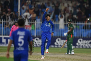 বাংলাদেশ সিরিজে ভালো করে আইপিএলে দল পেলেন আফগান স্পিনার