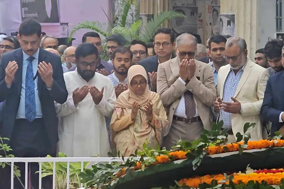 ‘শহিদদের আত্মত্যাগ আমাদের শিখিয়েছে স্বৈরাচার নিপাত যাবেই’