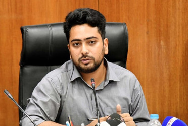 আইনজীবী সাইফুলের খুনিদের কঠোর শাস্তি হবে : নাহিদ ইসলাম