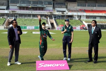আয়ারল্যান্ডের বিপক্ষে টস জিতে ব্যাটিংয়ে বাংলাদেশ