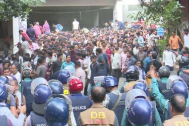 চট্টগ্রামে জেলা আইনজীবী সমিতির কর্মবিরতি