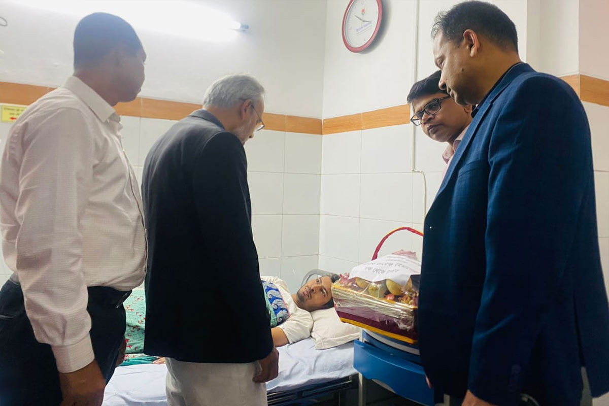 ডেঙ্গু আক্রান্ত সাংবাদিক আরিফ শাওনের খোঁজ নিলেন তারেক রহমান