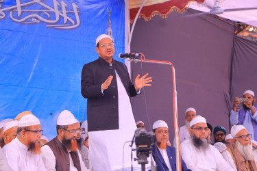 ষড়যন্ত্র বন্ধে জাতীয় ঐক্য করতে হবে: চরমোনাই পীর