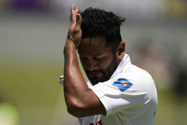 ৪২ রানে অলআউট হয়ে শ্রীলঙ্কার লজ্জার রেকর্ড