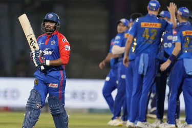 আমি কী ভুল করেছি; প্রশ্ন পৃথ্বীর