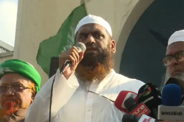চিন্ময়কে রিমান্ডে নিলে সব ষড়যন্ত্র বেরিয়ে আসবে : মামুনুল হক