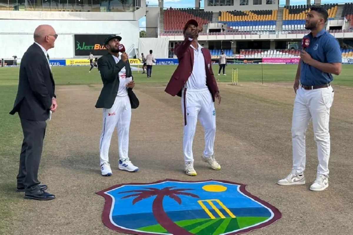 টসে জিতে ব্যাটিংয়ে বাংলাদেশ