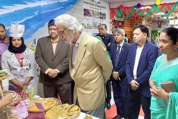 পিঠা শুধু খাবার নয়, ঐতিহ্যের প্রতীকও: হাসান আরিফ