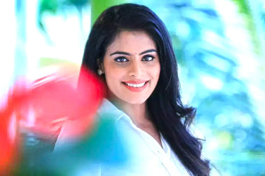 অভিনেত্রীর রহস্যজনক মৃত্যু, বাড়ি থেকে মরদেহ উদ্ধার