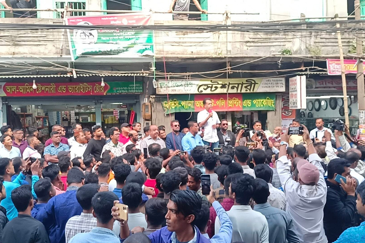 আগরতলায় হামলায় খুলনায় বিএনপির বিক্ষোভ মিছিল