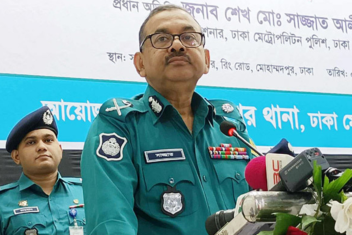 চাঁদাবাজিতে জড়িত সবাইকে আইনের আওতায় আনা হবে : ডিএমপি কমিশনার