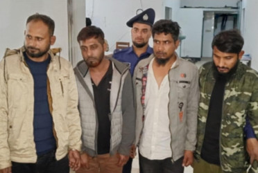 আশুলিয়ায় একজনকে কুপিয়ে হত্যার ঘটনায় গ্রেফতার ৪