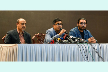 বুধবার রাজনৈতিক দলের সঙ্গে বৈঠকে বসবেন প্রধান উপদেষ্টা