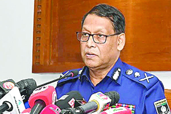 মামলা থাকলেই ঢালাও গ্রেপ্তার নয় : আইজিপি