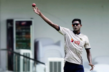 ফর্ম ধরে রাখতে নাহিদ রানাকে কী পরামর্শ দিলেন কোর্টনি ওয়ালশ?