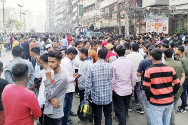 ভারতীয় হাইকমিশন অভিমুখে পদযাত্রা : নয়াপল্টনে জড়ো হচ্ছেন নেতাকর্মীরা