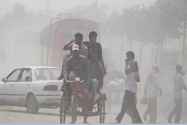 ঢাকার বাতাসে আজ ভয়াবহ দূষণ, বিশ্ব তালিকায় শীর্ষে