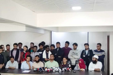 ‘ভারত যেভাবে নির্দেশ দিয়েছে হাসিনা সেভাবেই দেশকে ধ্বংস করেছে’