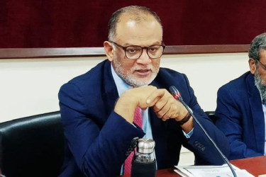 ১৫ বছরে প্রাতিষ্ঠানিক কাঠামোগুলো ধ্বংস করা হয়েছে: বাণিজ্য উপদেষ্টা