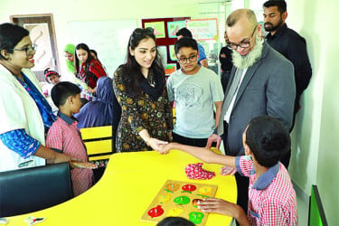 প্রতিটি শিশুরই আছে সম্ভাবনাময় ভবিষ্যৎ